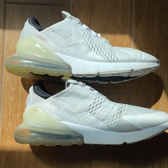 Mens Nike runners - Picture 2 of 8